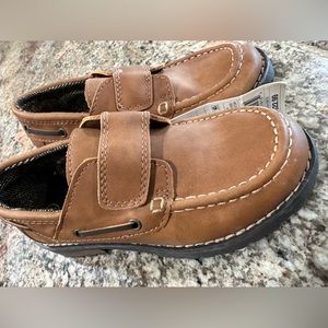 Boys shoes cat and jack size 12